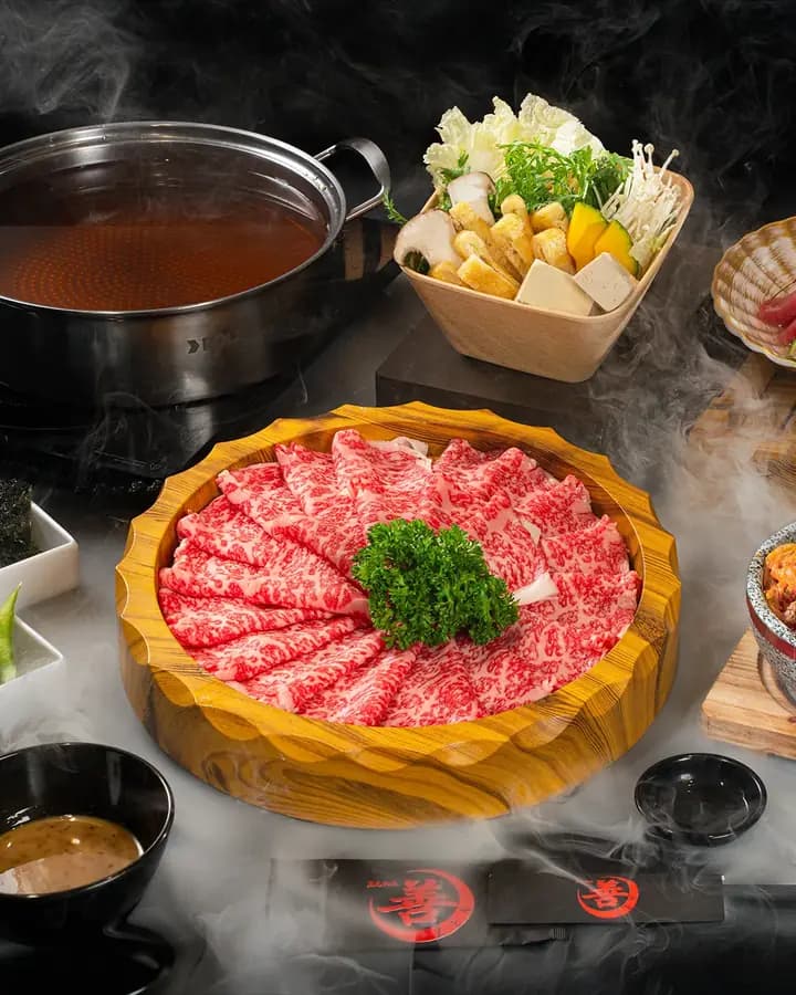 Set lẩu bò wagyu, sushi và cơm trộn trong khói lạnh, Yakiniku Zen