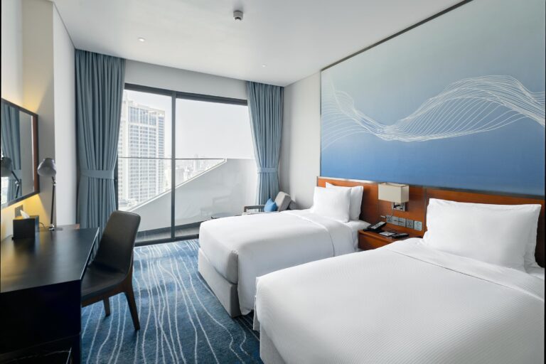 _HDS1724_HDR_Panorama